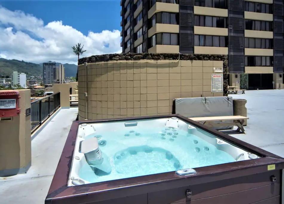 King Bed, Spacious, Legal, View Хонолулу Екстериор снимка